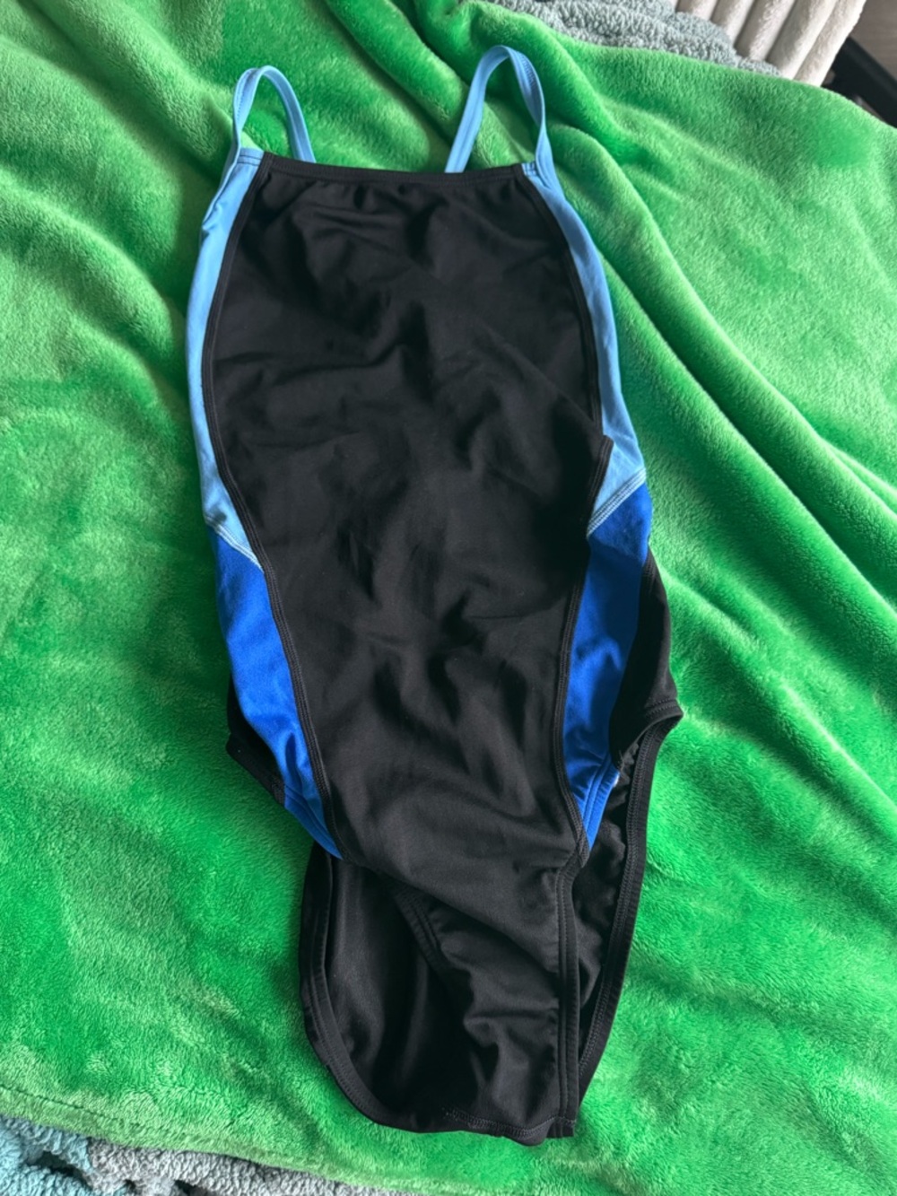 Speedo Women’s Endurance+ Crossback One-Piece Swimsuit. Size 26.